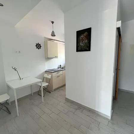 La Casa Al Mare Aparthotel Mola Kalyva