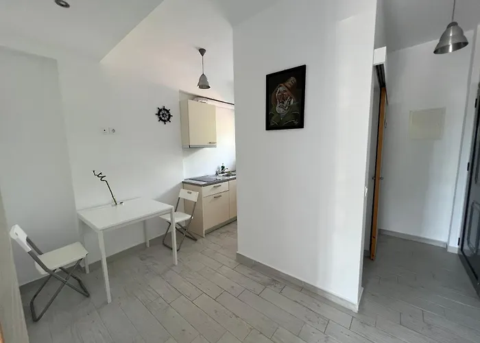 La Casa Al Mare Aparthotel Mola Kalyva