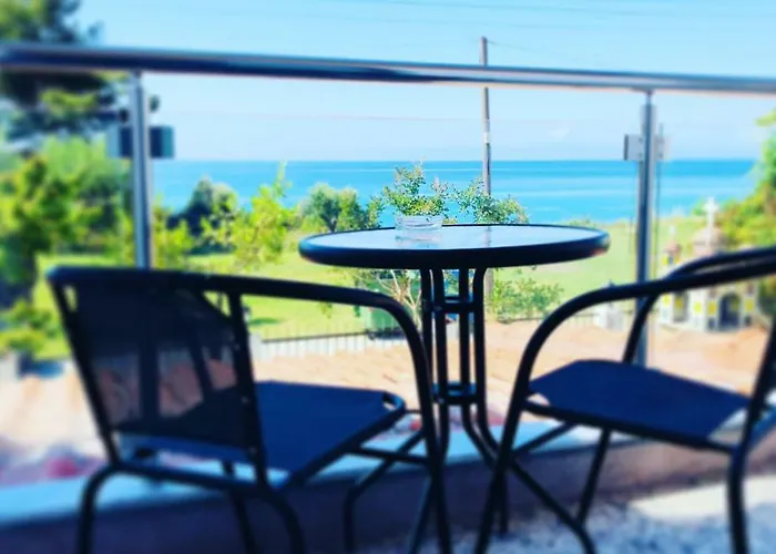 La Casa Al Mare Aparthotel Mola Kalyva